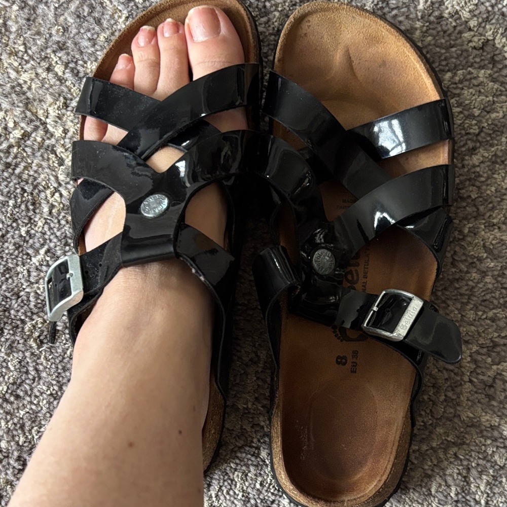 Elegant Black Strappy Sandals Payent Leather